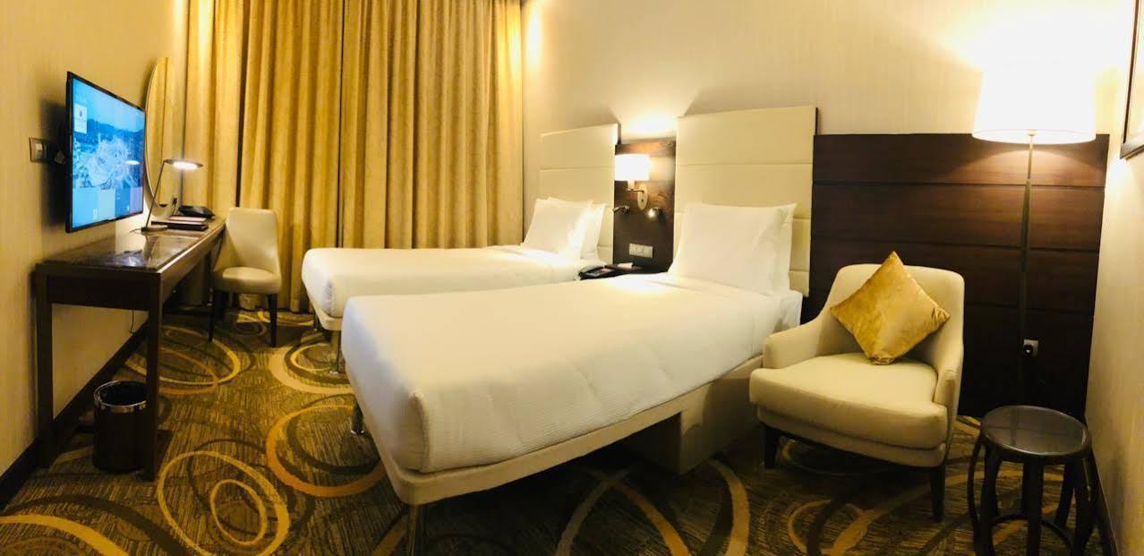 Millennium Makkah Al Naseem La La Mecca Esterno foto A room at the hotel