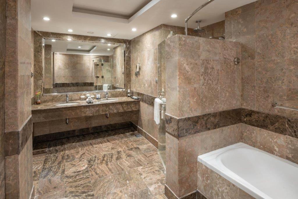 Millennium Makkah Al Naseem La La Mecca Esterno foto Bathroom